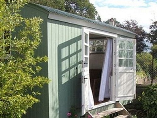 Posh Huts Farmstay Falstone ภายนอก รูปภาพ
